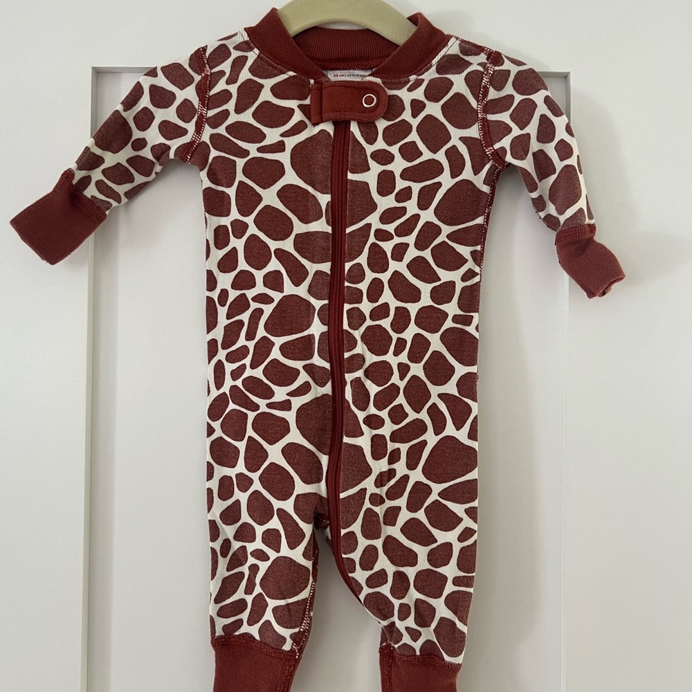 hanna andersson giraffe pajamas onesie sleepers